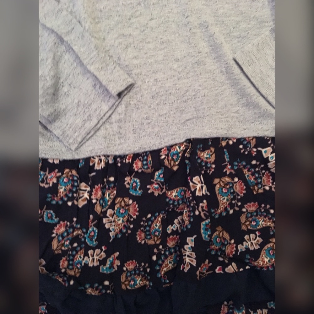LAST 2! 💕Blue and black hoodie tunic w/ruffle - Picture 4 of 5